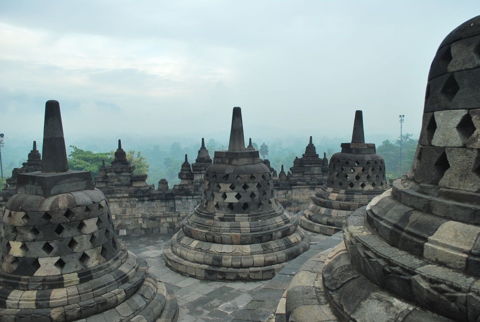 Borobudur – frombluetogreen.com